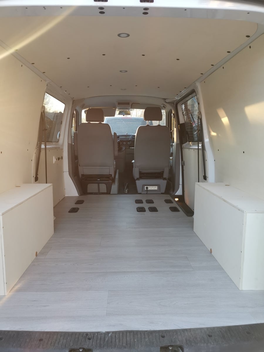 Am nagement van VW Transporter T5 WEST Van